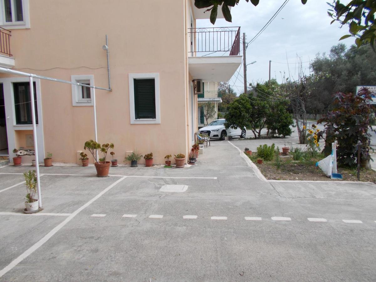 Kohyli Apartment Lefkada City ภายนอก รูปภาพ