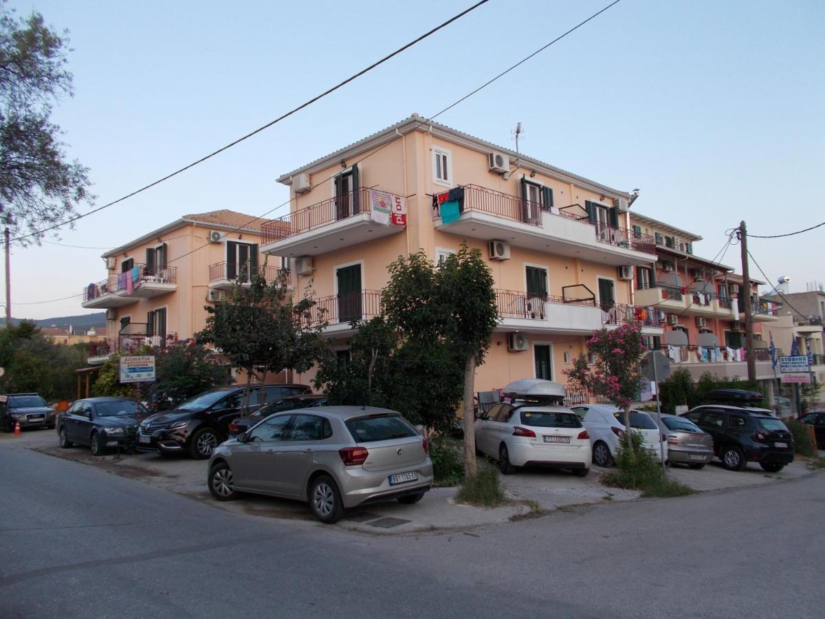 Kohyli Apartment Lefkada City ภายนอก รูปภาพ