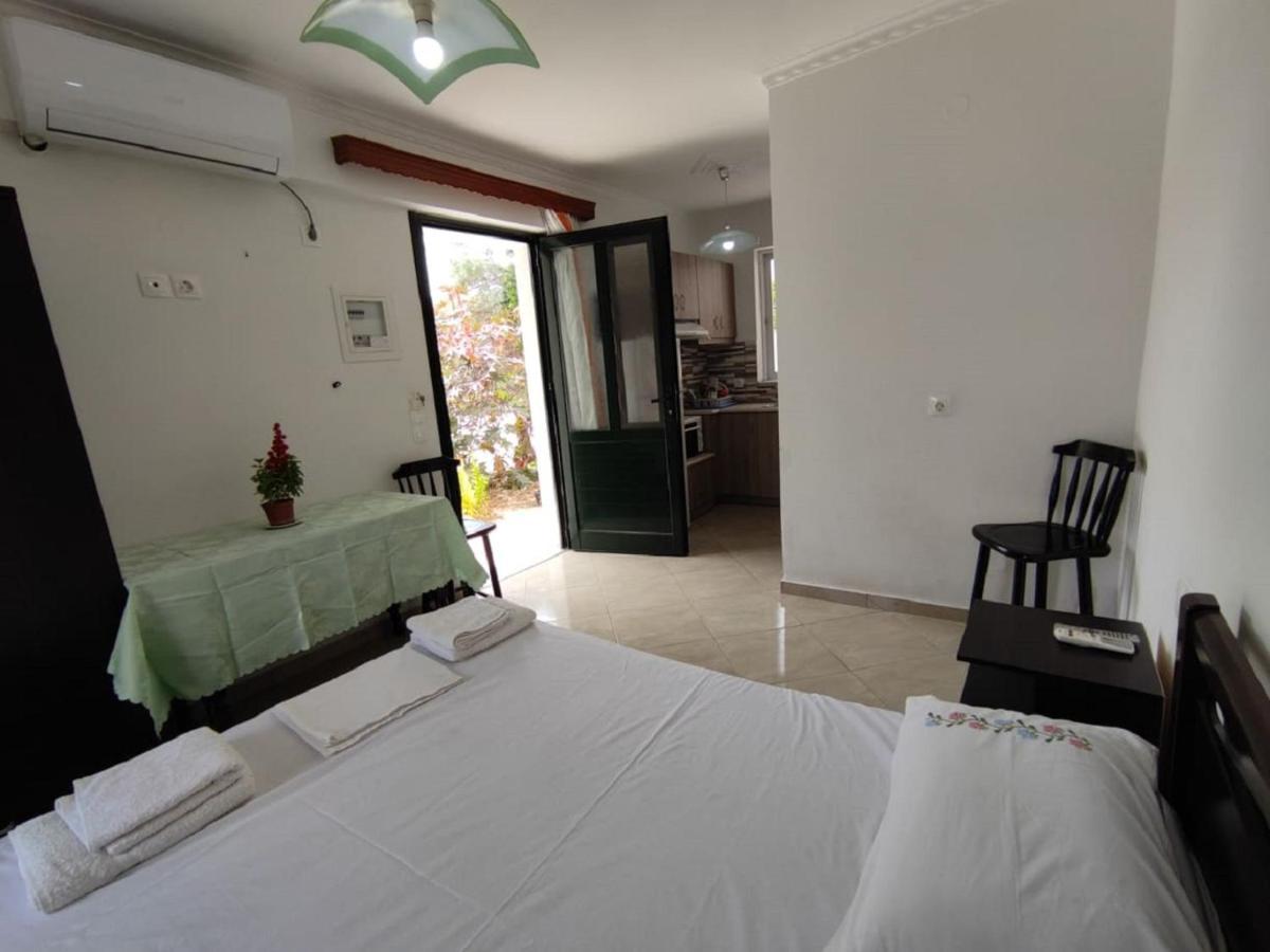Kohyli Apartment Lefkada City ภายนอก รูปภาพ